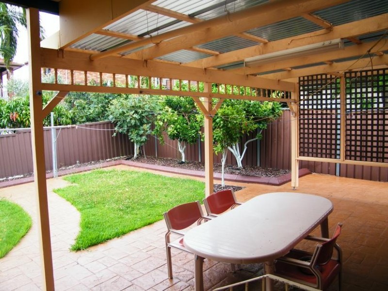 20 MOUNT LEWIS AVE, Mount Lewis NSW 2190