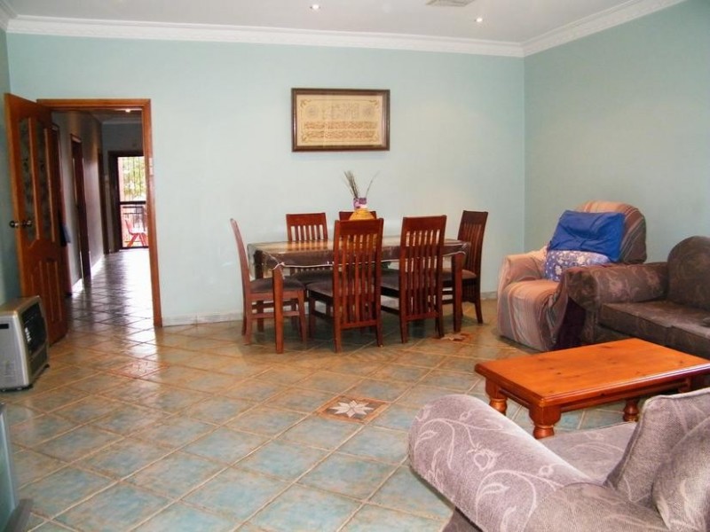 20 MOUNT LEWIS AVE, Mount Lewis NSW 2190