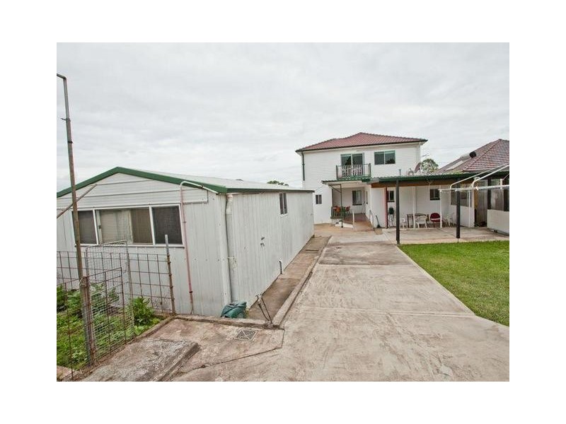 70 Catherine St, Punchbowl NSW 2196