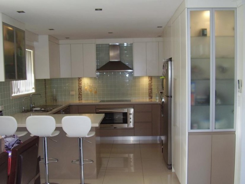 1 Kareela Cres, Greenacre NSW 2190