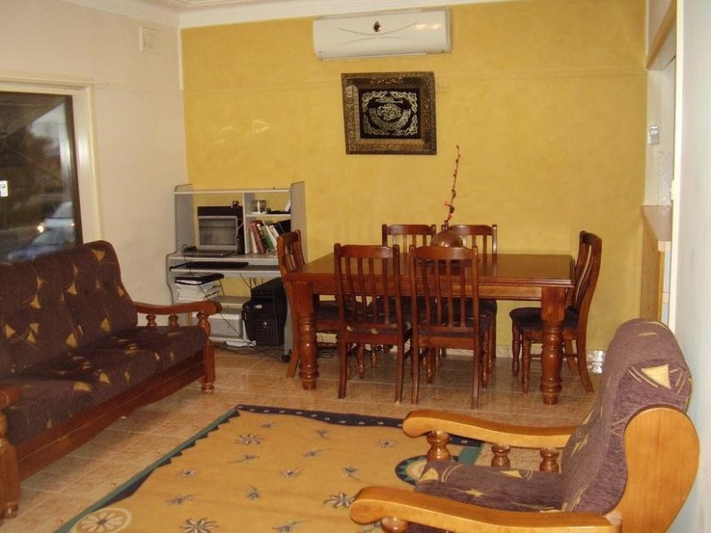 263 Waterloo Rd, Greenacre NSW 2190