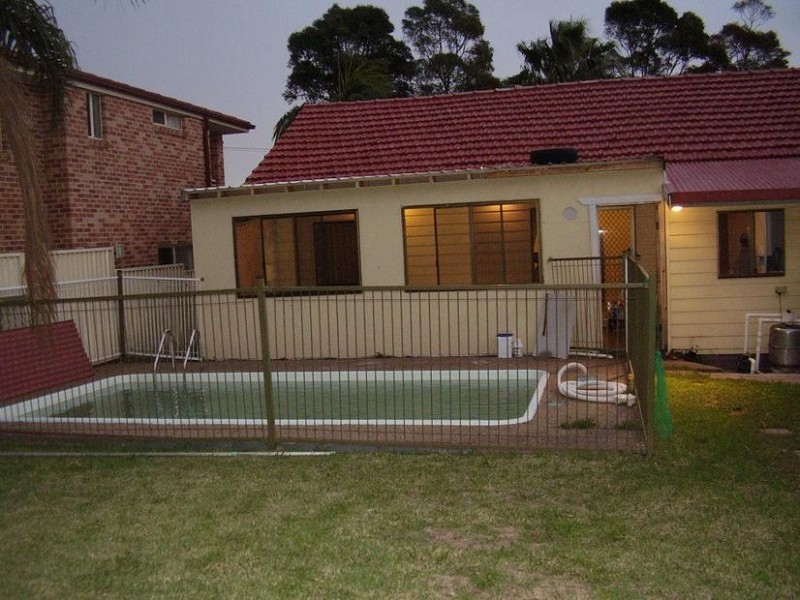 263 Waterloo Rd, Greenacre NSW 2190