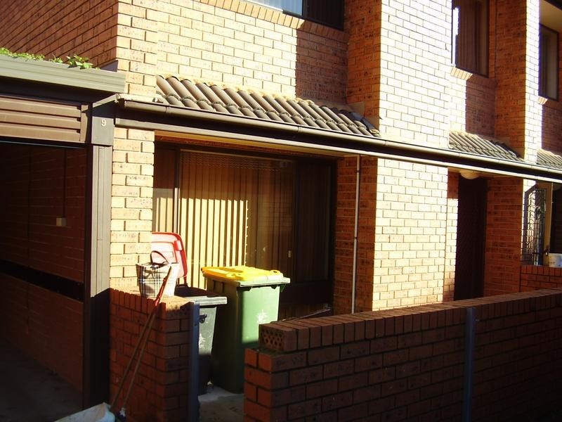 9/37-41 Boronia Rd, Greenacre NSW 2190