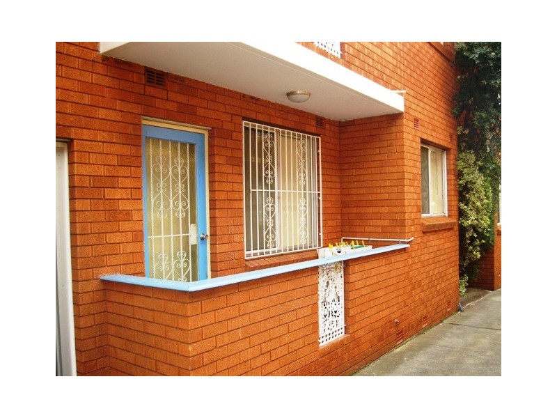 9/6 Fairmount St, Lakemba NSW 2195