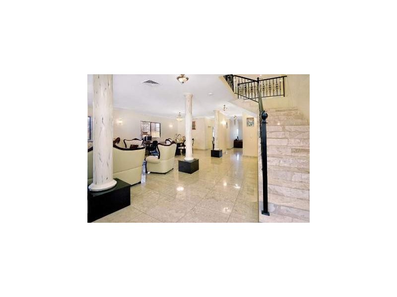 151 Old Kent Rd, Greenacre NSW 2190