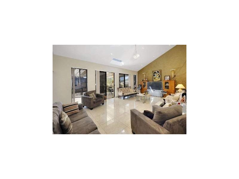 151 Old Kent Rd, Greenacre NSW 2190