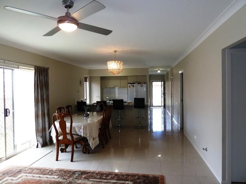 9 Glass House Blvd, Minto NSW 2566
