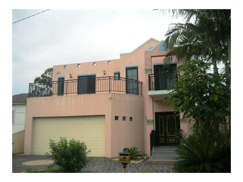 7 Macquarie St., Greenacre NSW 2190