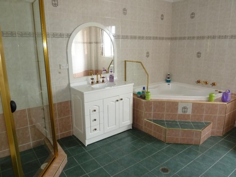 7 Macquarie St., Greenacre NSW 2190