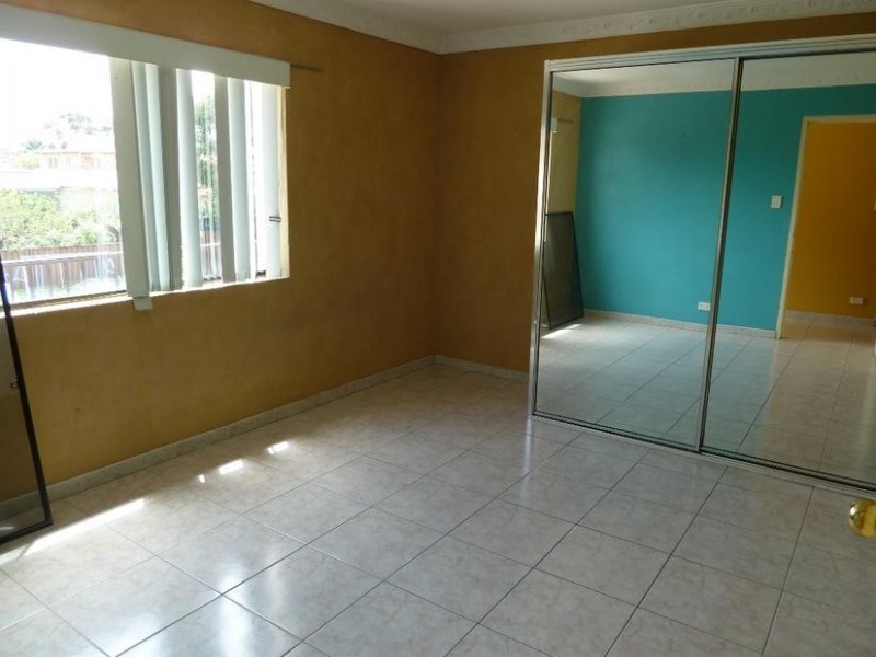 7 Macquarie St., Greenacre NSW 2190