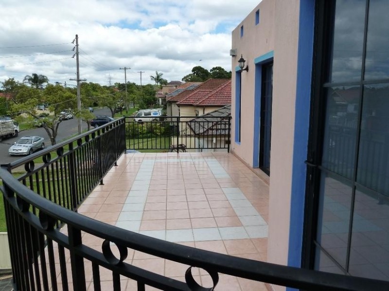 7 Macquarie St., Greenacre NSW 2190