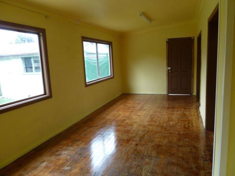 4 Rawson Road, Greenacre NSW 2190