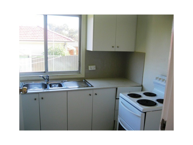 176A Hillcrest ave, Greenacre NSW 2190