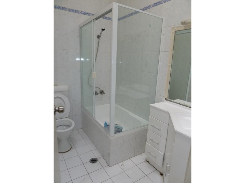 12 Bunt St., Greenacre NSW 2190