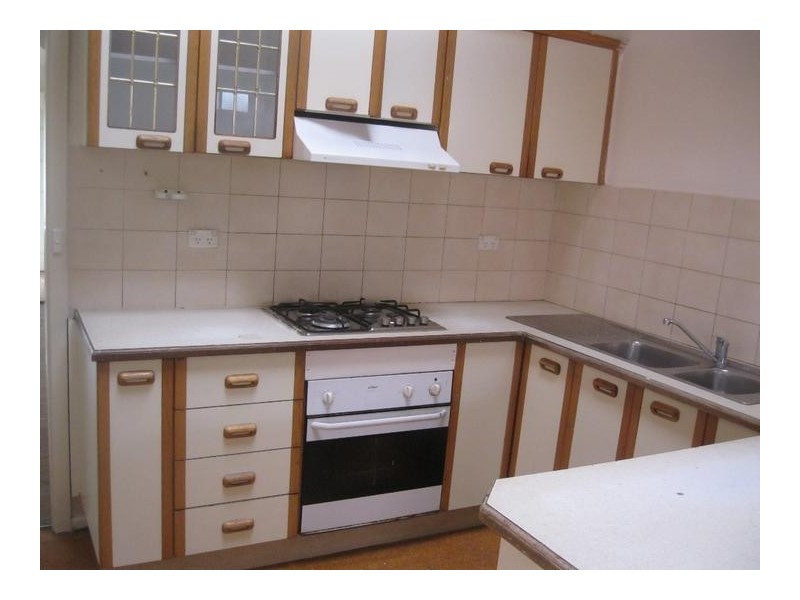 12 Bunt St., Greenacre NSW 2190
