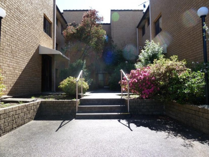 2/28 Weigand Ave., Bankstown NSW 2200