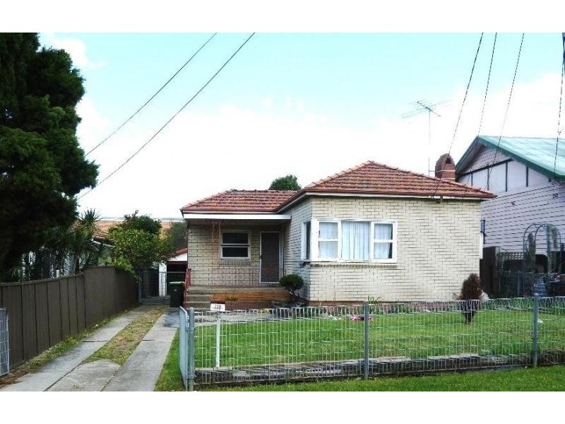 110 Northcote Rd, Greenacre NSW 2190