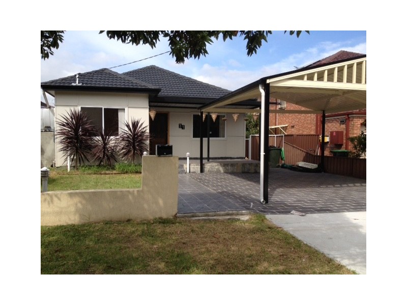 27 David St, Greenacre NSW 2190