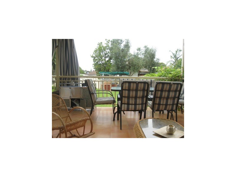 24 Chaseling St, Greenacre NSW 2190