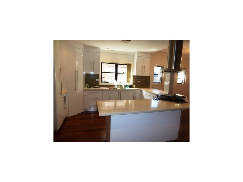 9 Sylvanus st, Greenacre NSW 2190