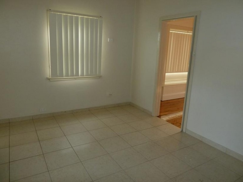 17 Moreton St, Lakemba NSW 2195