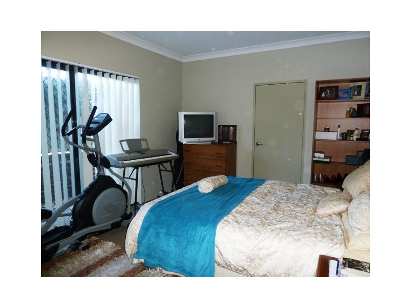 2/16 BORONIA RD, Greenacre NSW 2190