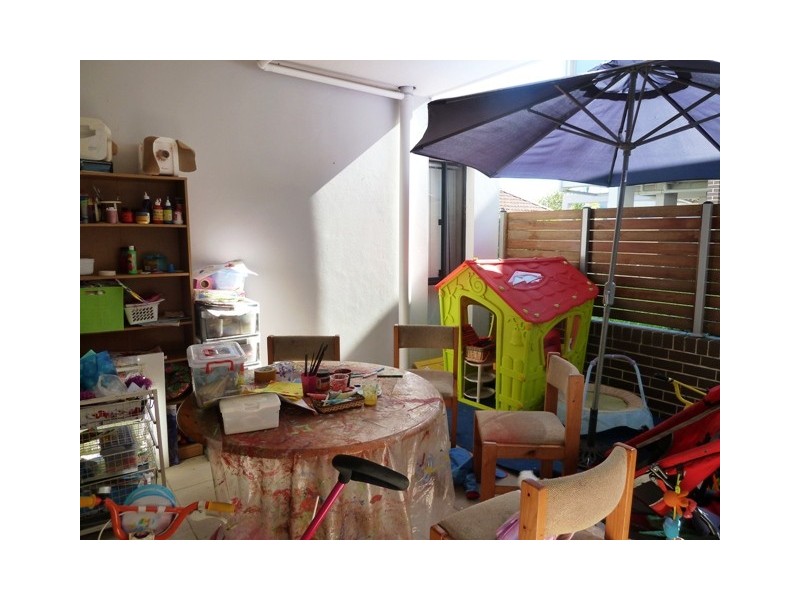 2/16 BORONIA RD, Greenacre NSW 2190