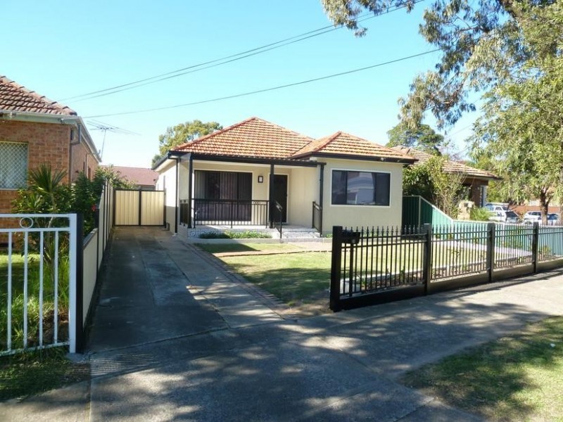 30 MOXON ST, Punchbowl NSW 2196