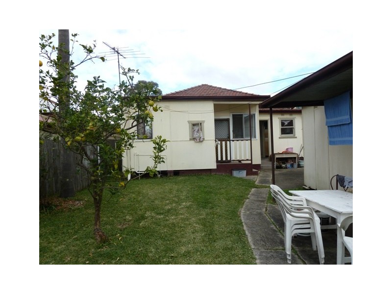 108 RAWSON RD, Greenacre NSW 2190