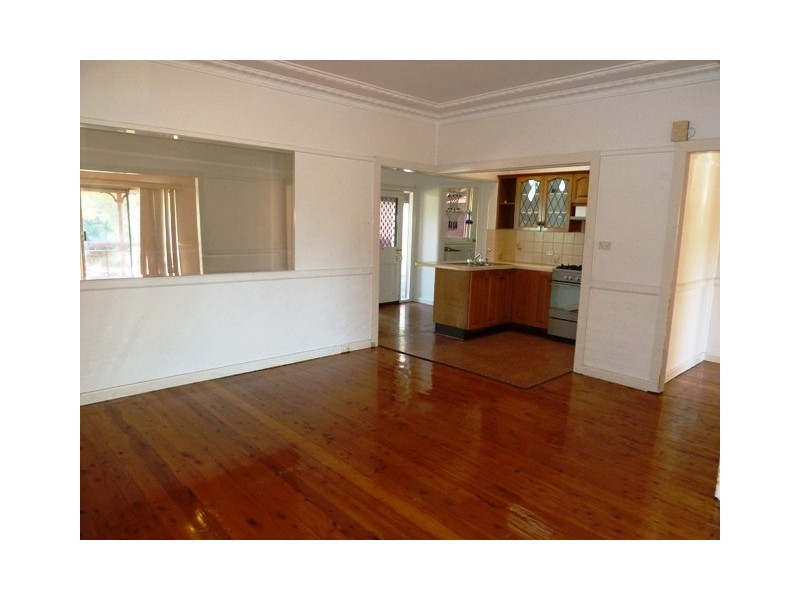 196 Juno pde, Greenacre NSW 2190