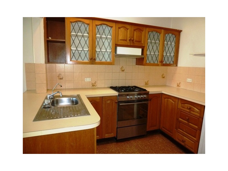 196 Juno pde, Greenacre NSW 2190