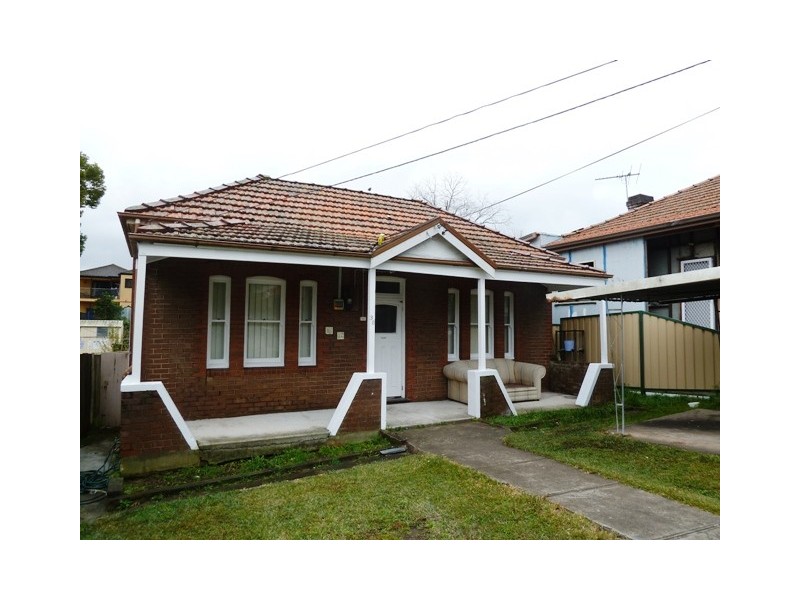 38 Dennis St, Lakemba NSW 2195