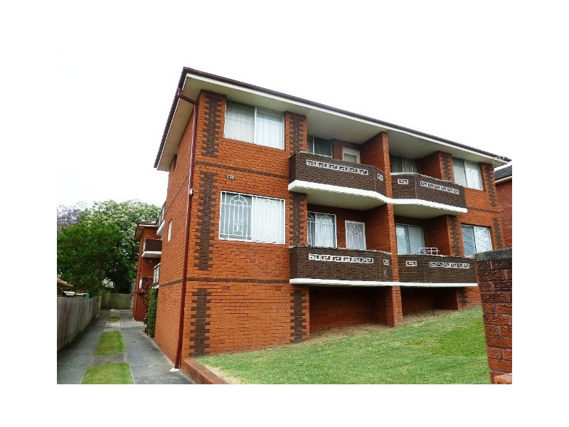 4/130 Ernest St, Lakemba NSW 2195