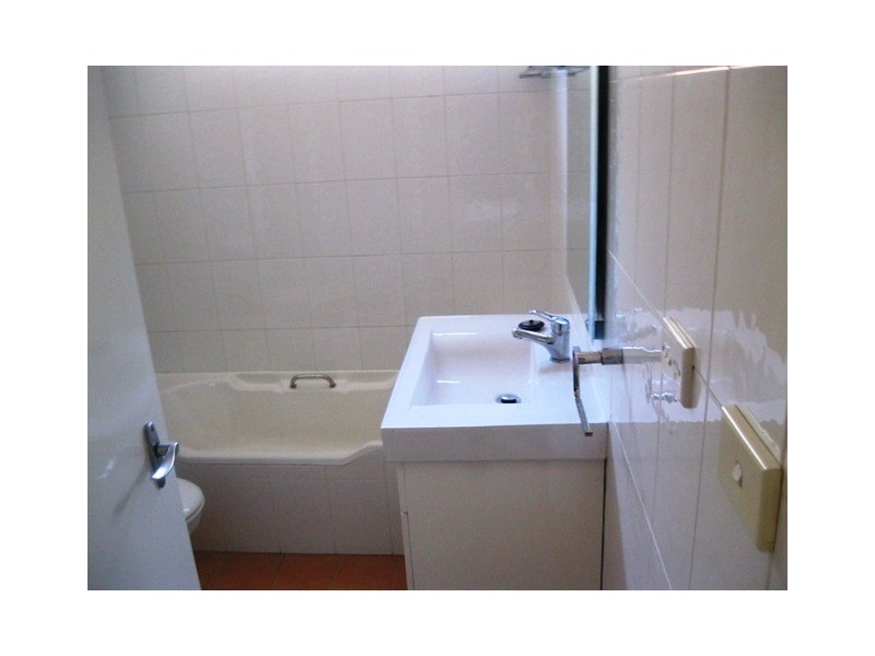 2/20 Clio St, Wiley Park NSW 2195