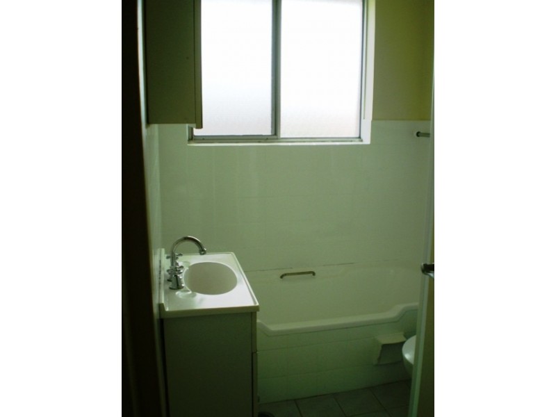 5/2 Denman Ave, Wiley Park NSW 2195