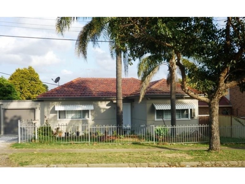 2 Gardenia Ave, Bankstown NSW 2200