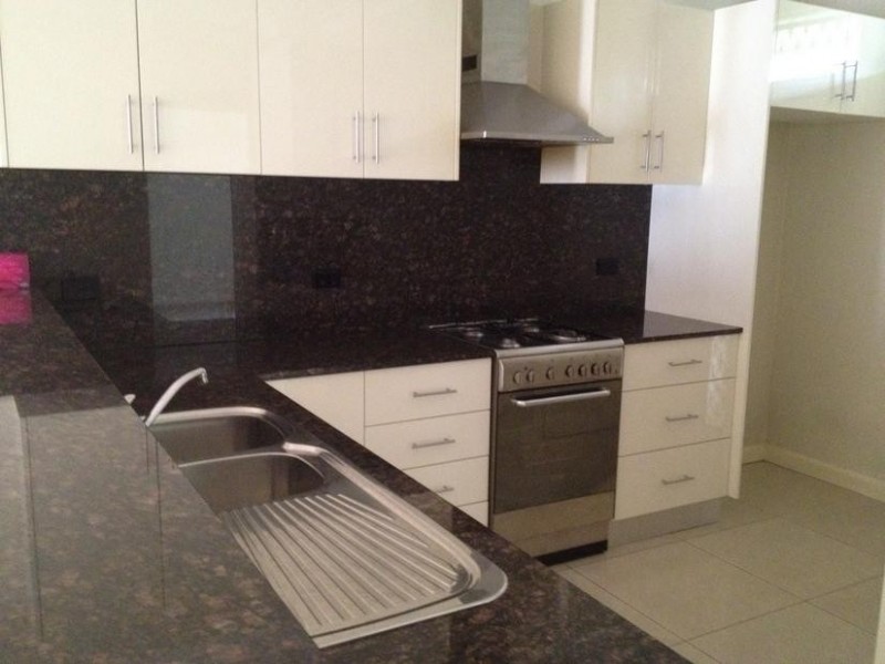 3/7 Farnham, Roselands NSW 2196