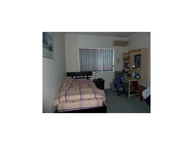 3/3 LASCELLES, Greenacre NSW 2190