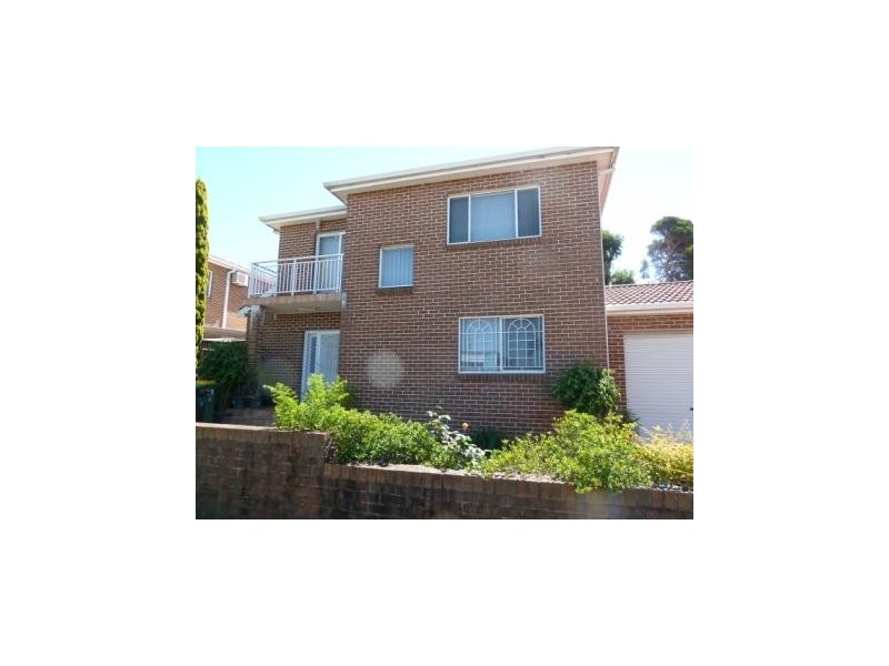 3/3 LASCELLES, Greenacre NSW 2190