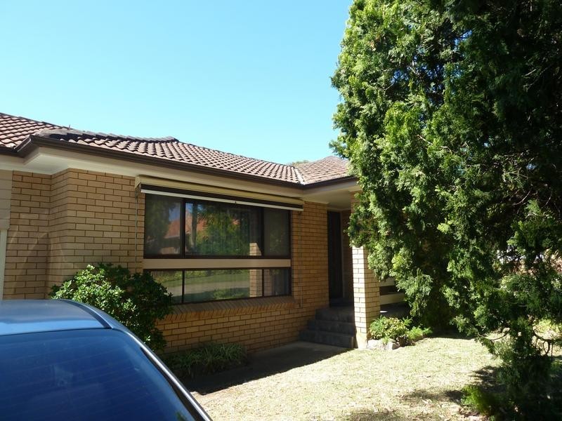 1/104 MIMOSA RD, Greenacre NSW 2190