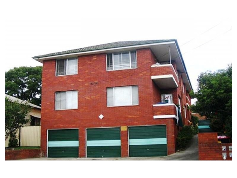 2/11 Kathleen st, Lakemba NSW 2195