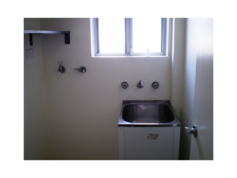 2/11 Kathleen st, Lakemba NSW 2195