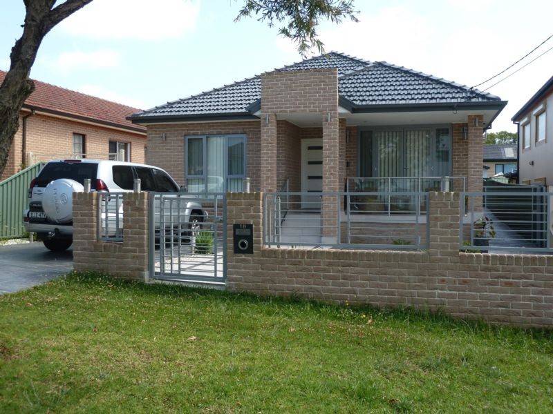 18 Valencia St, Greenacre NSW 2190