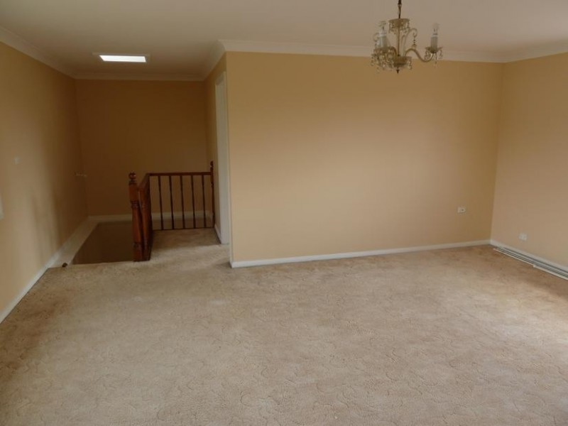 6 KARINGAL PLACE, Greenacre NSW 2190