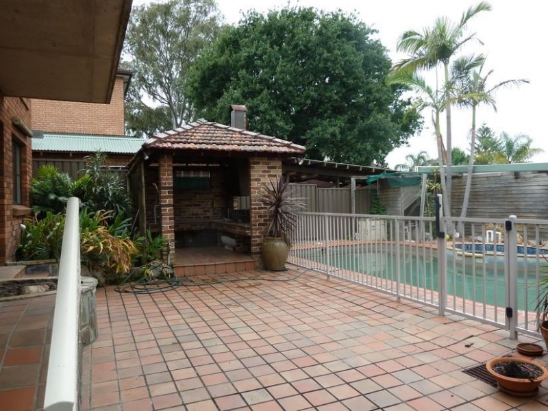 120 PAYTEN AVE, Roselands NSW 2196