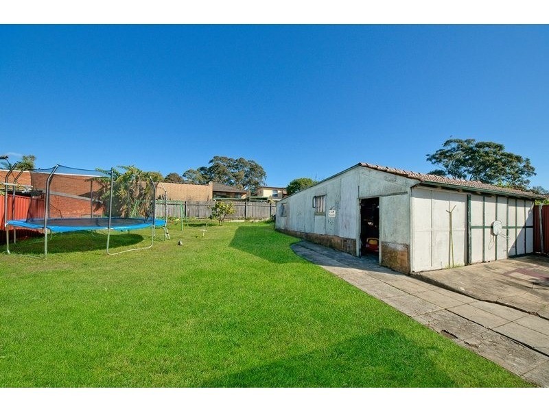 9 Kathleen Street, Wiley Park NSW 2195