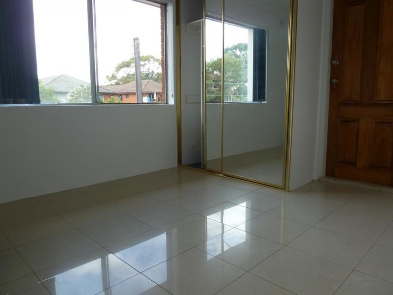 2/52 Macdonald Street, Lakemba NSW 2195