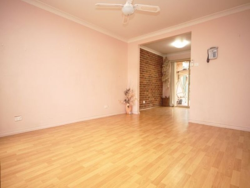 8/1 Carysfield Road, Bass Hill NSW 2197