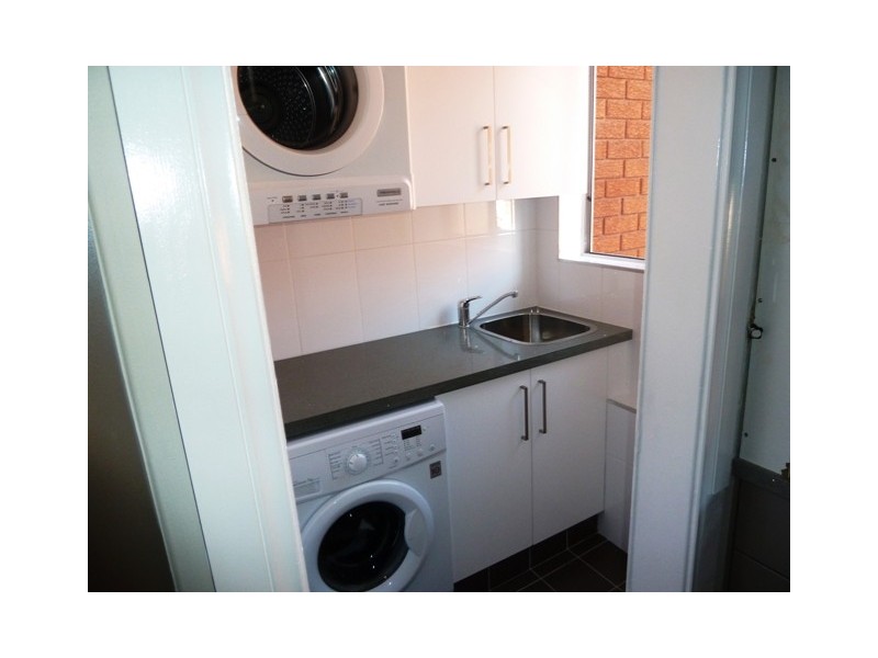 12/7 Phillip st, Roselands NSW 2196