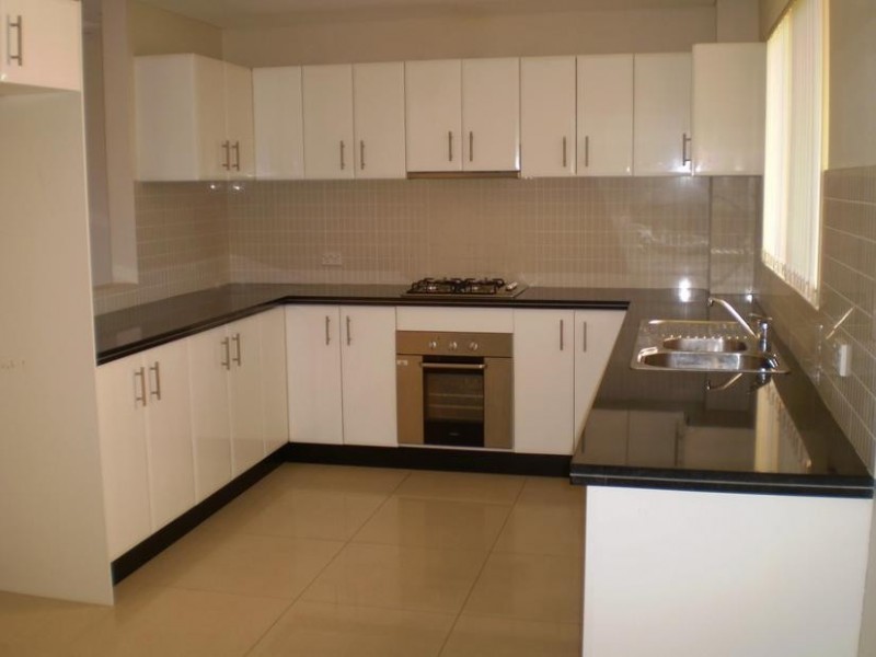 2/43 Petunia Street, Bankstown NSW 2200